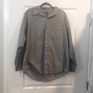 Men’s Long-Sleeve Button-Up Shirt in Olive Green Plaid Size Large By Arrow
